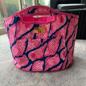 Lilly Pulitzer insulated bucket bag